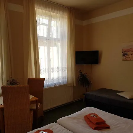 Zum Birnbaum Guest house *